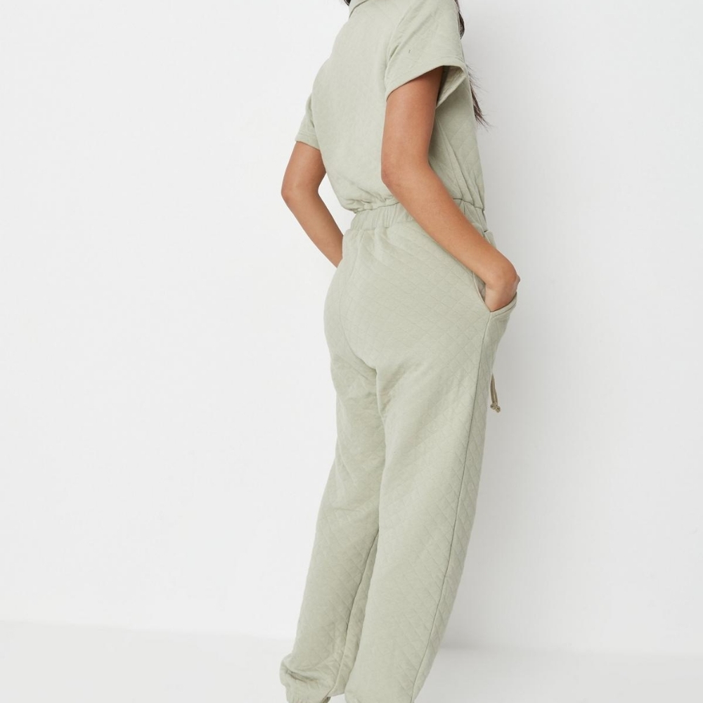 Missguided Quilted Jumpsuit - Picture 3 of 4